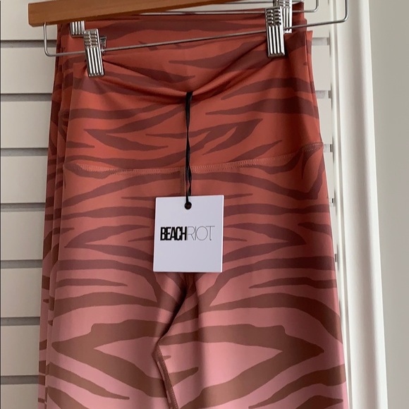 NWT Beach Riot Piper Legging - Picture 3 of 3